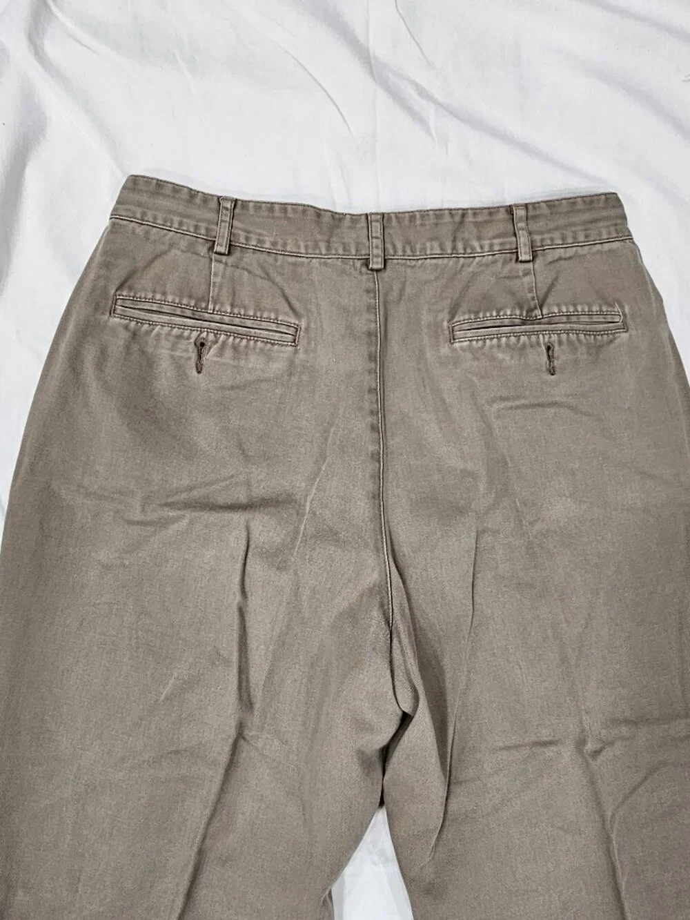 Lands' End pleated front cuffed chinos in khaki size 32 waist and 27 inseam